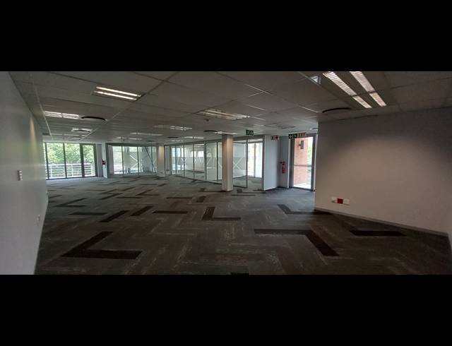 527M² OFFICE TO LET IN BRYANSTON